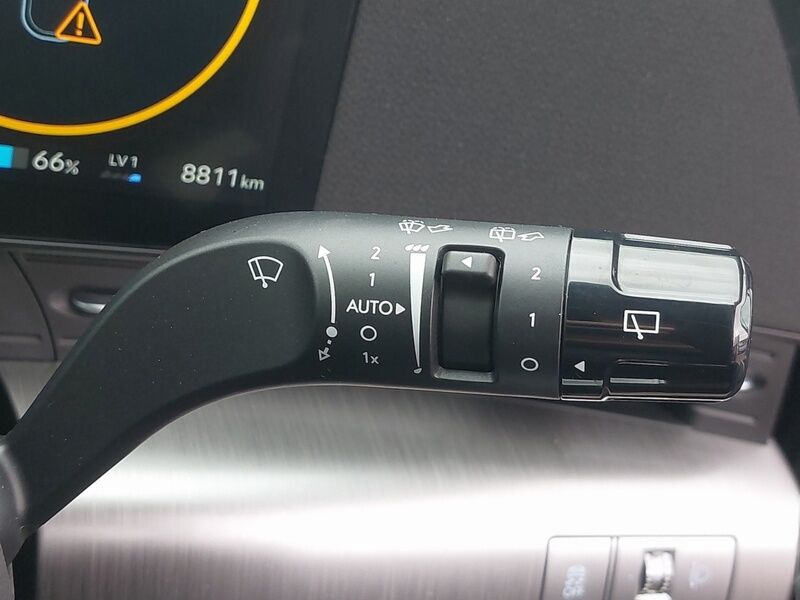 More views of Hyundai KONA