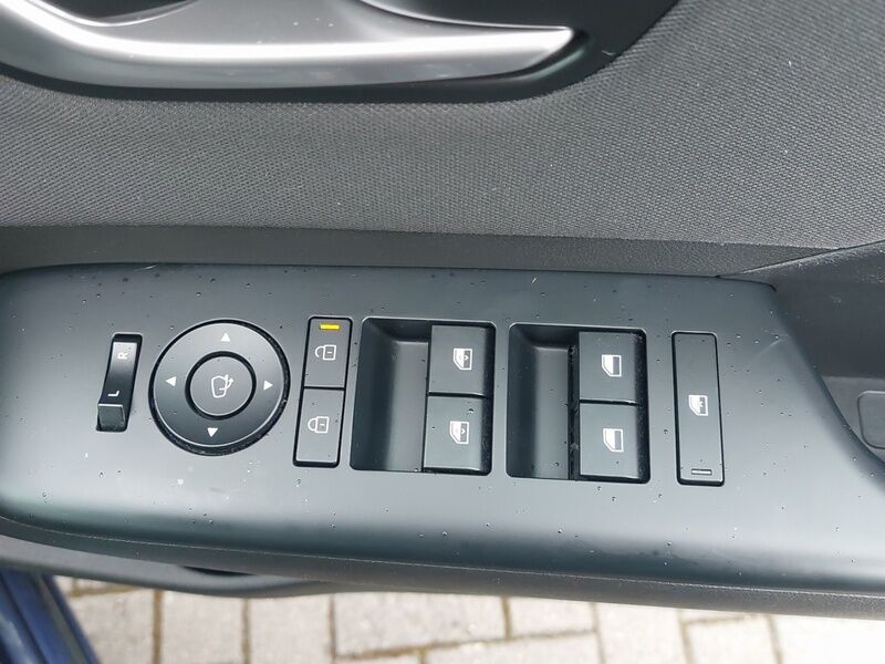 More views of Hyundai KONA
