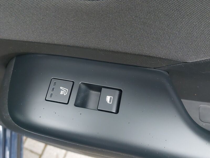 More views of Hyundai KONA