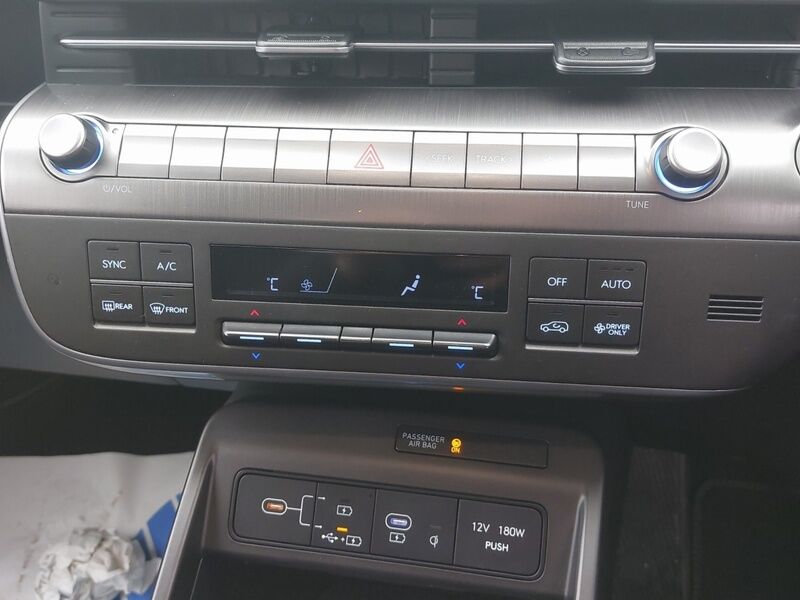 More views of Hyundai KONA