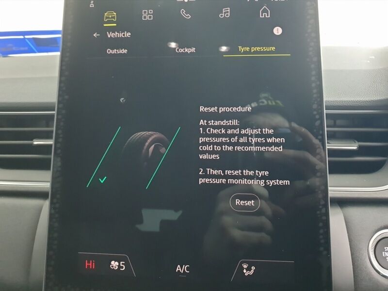 More views of Renault Captur