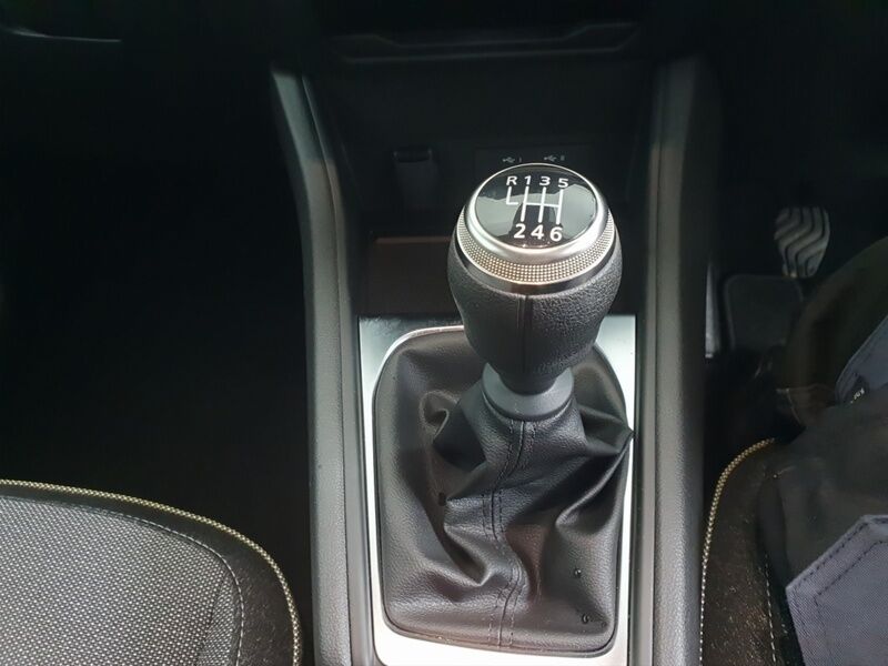 More views of Renault Captur