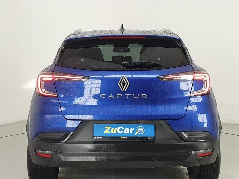 More views of Renault Captur
