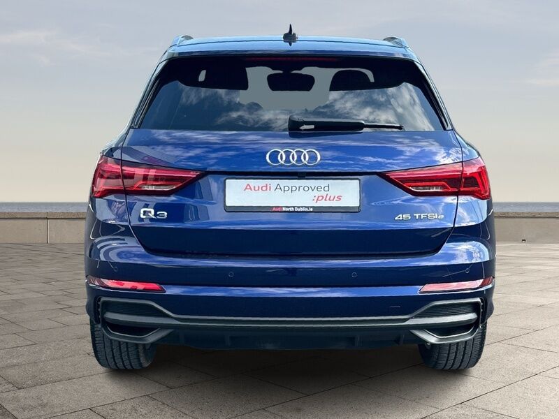 More views of Audi Q3
