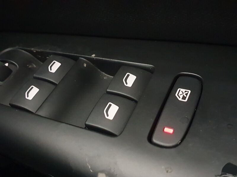 More views of Citroen C5 Aircross