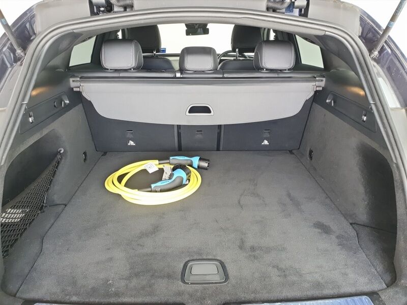 More views of Mercedes-Benz EQC