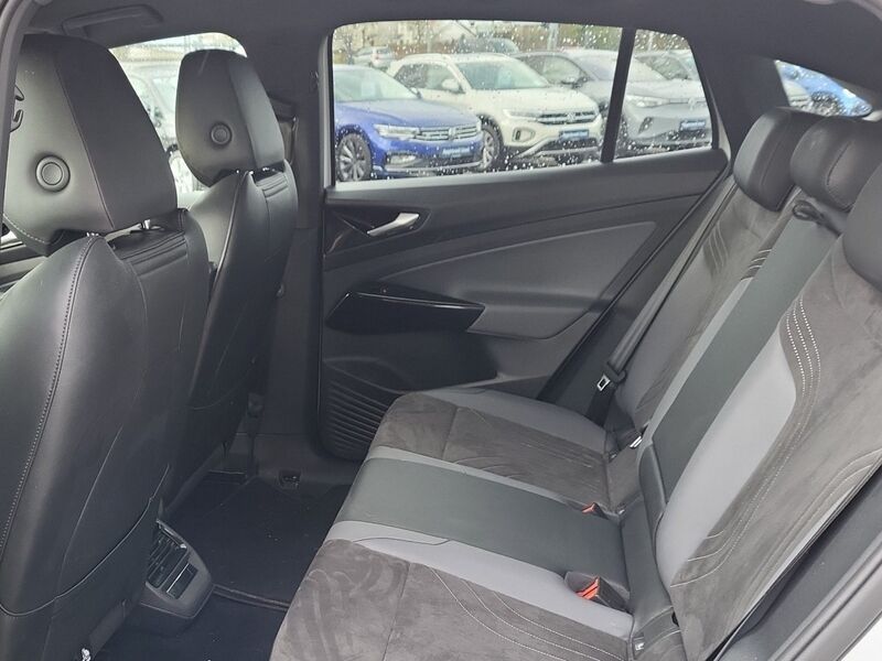 More views of Volkswagen ID.5