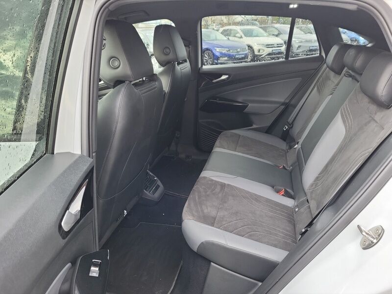 More views of Volkswagen ID.5