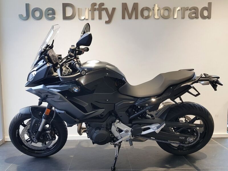 More views of BMW F 900 XR