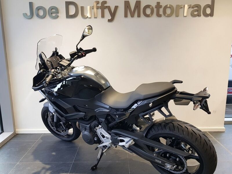 More views of BMW F 900 XR