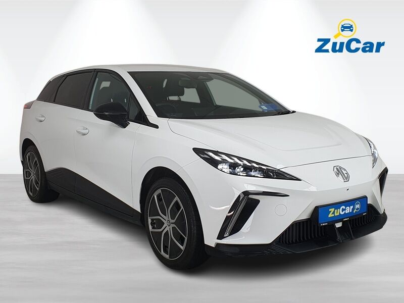 More views of MG MG4