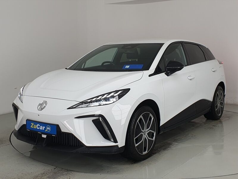 More views of MG MG4