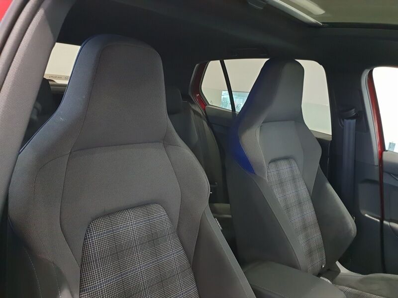 More views of Volkswagen Golf