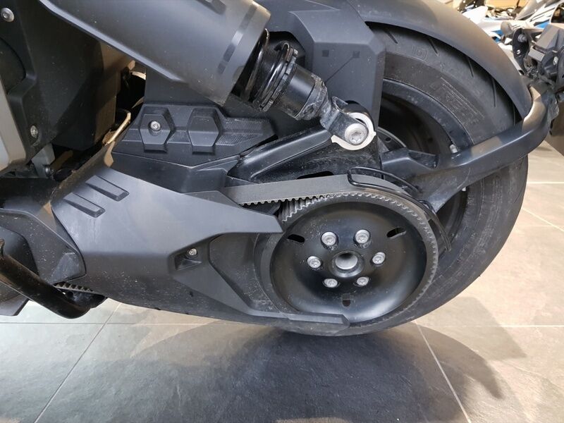 More views of BMW CE04