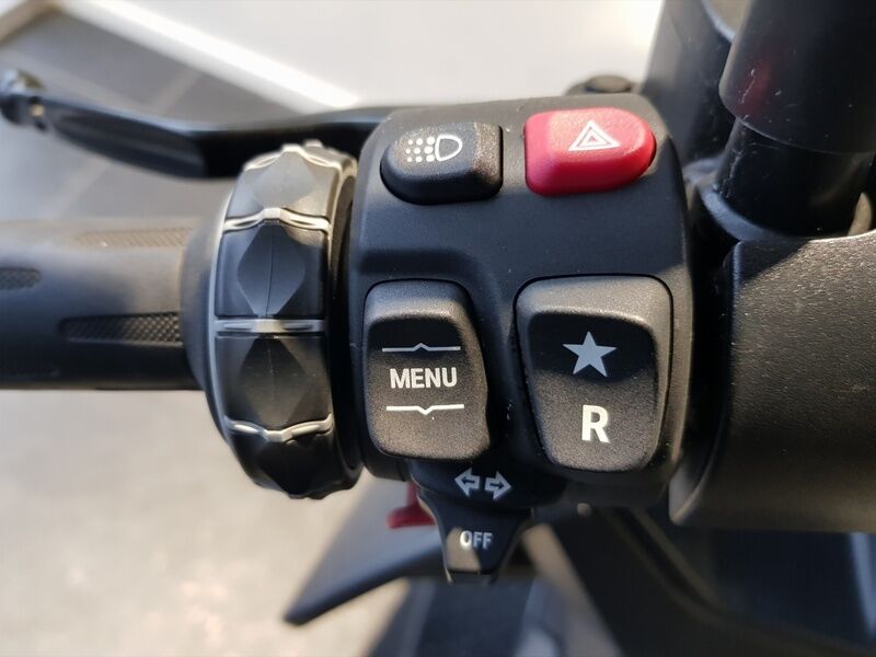 More views of BMW CE04