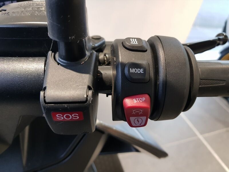 More views of BMW CE04