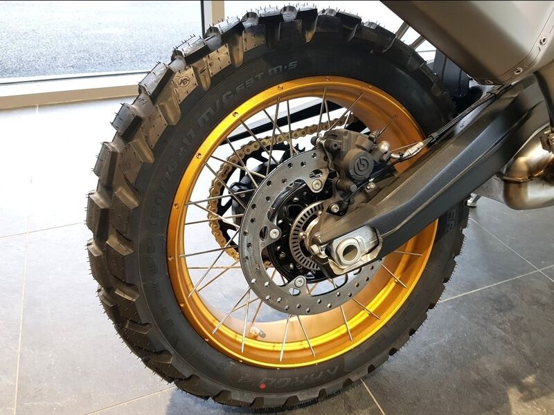 More views of BMW F 900 GS