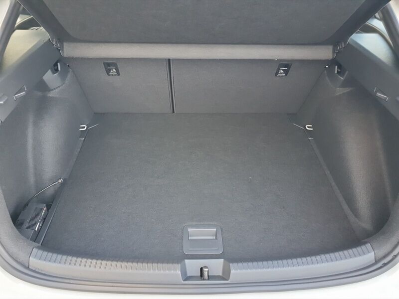 More views of Volkswagen Taigo