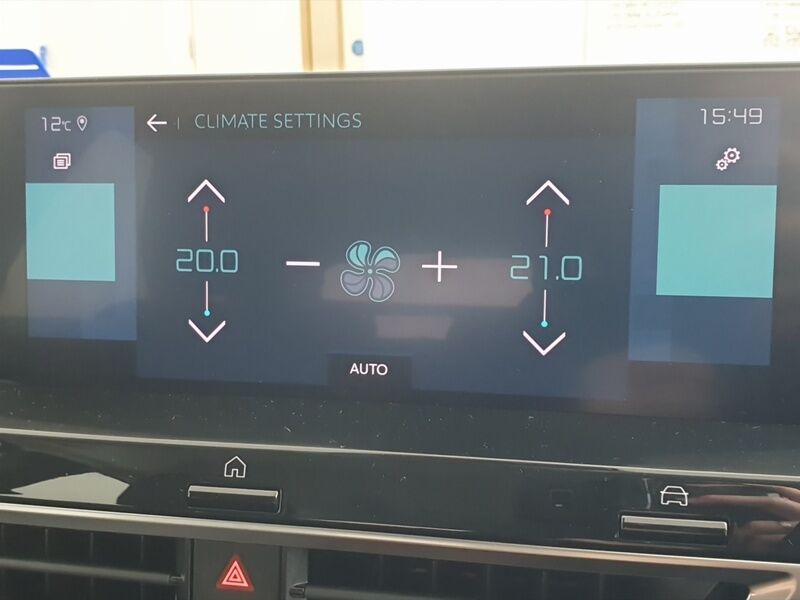 More views of Citroen e-C4