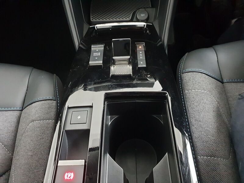 More views of Citroen e-C4