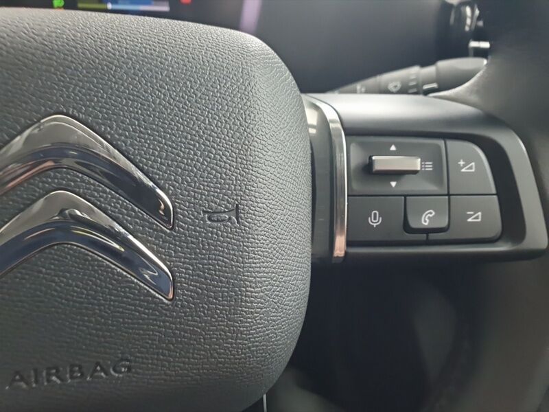 More views of Citroen e-C4