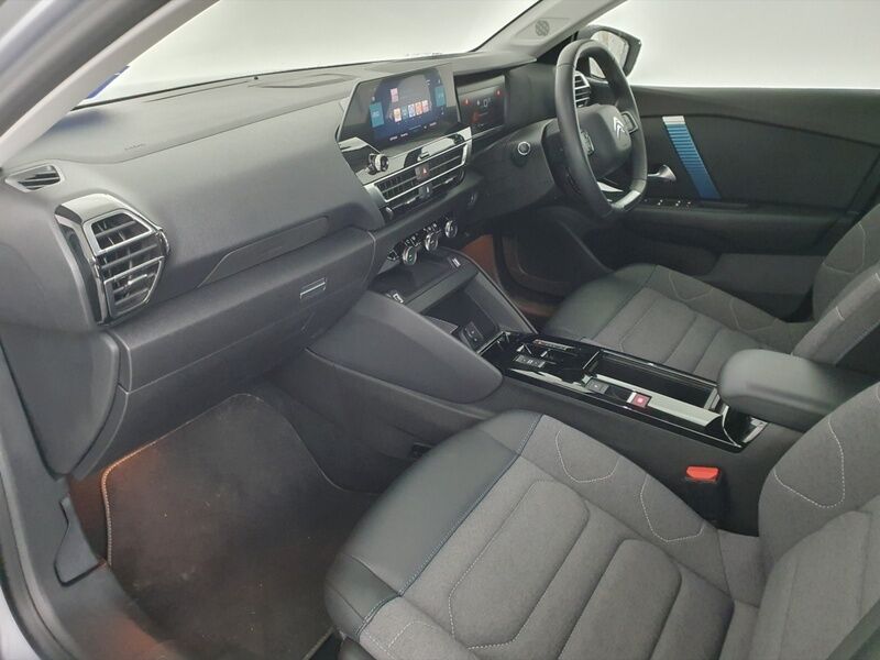 More views of Citroen e-C4