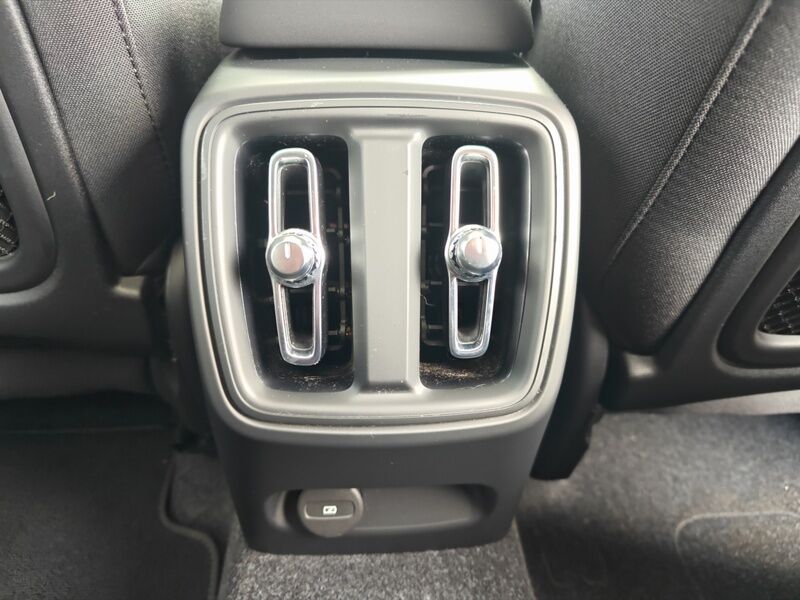 More views of Volvo C40