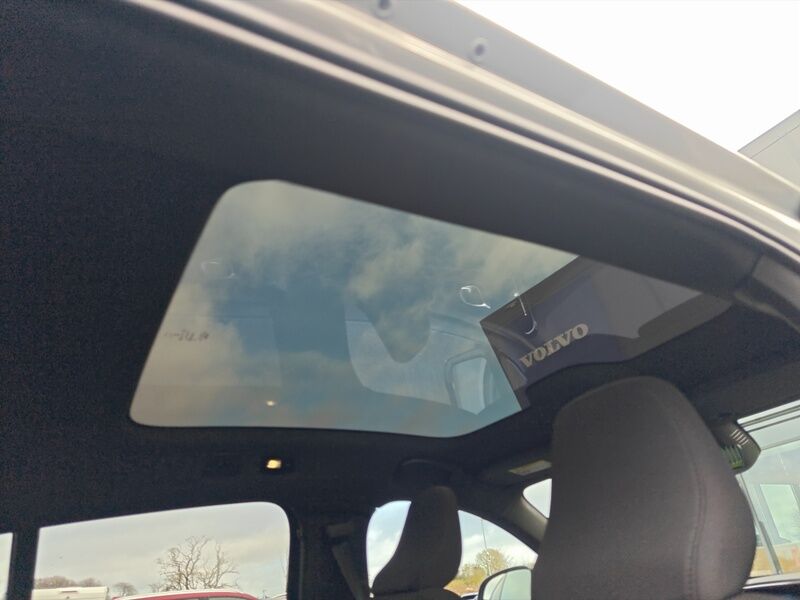 More views of Volvo C40