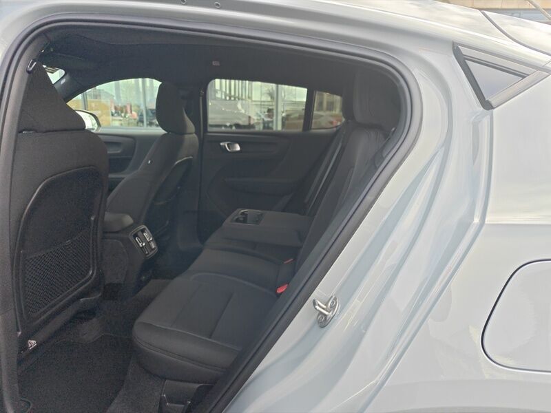 More views of Volvo C40