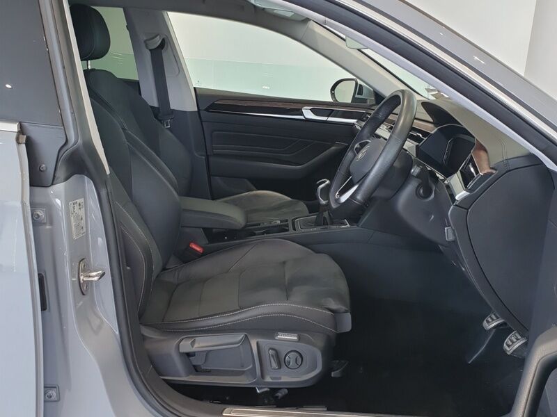 More views of Volkswagen Arteon