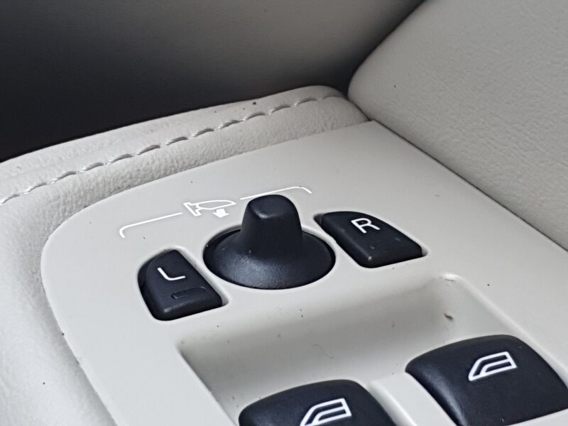 More views of Volvo XC60