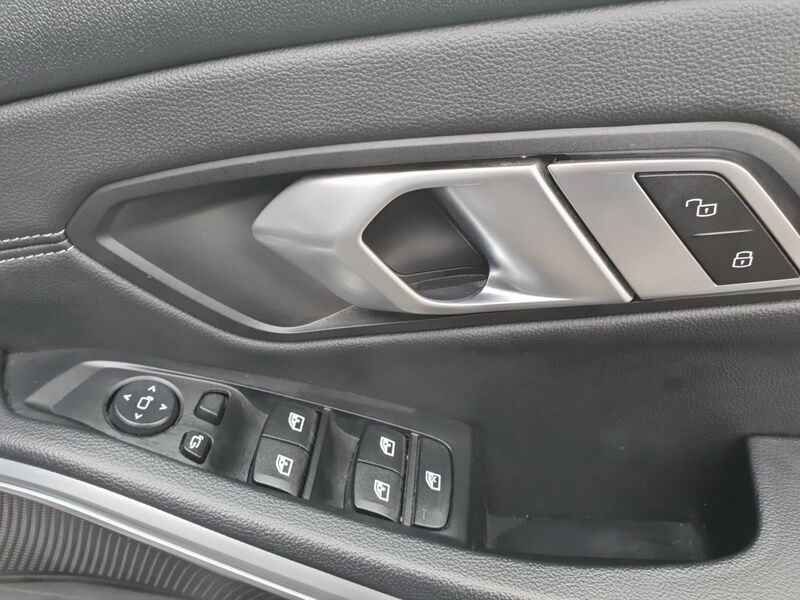 More views of BMW 3-Series