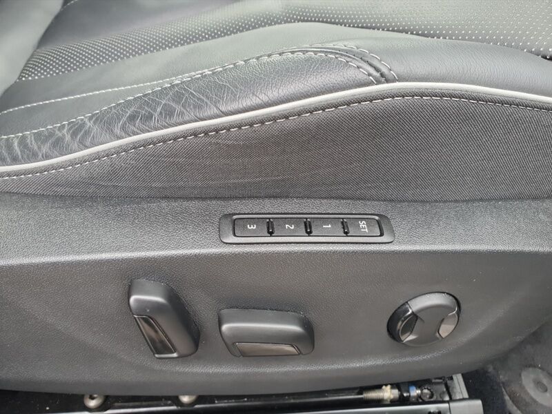 More views of Skoda Enyaq