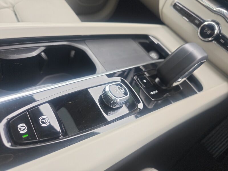 More views of Volvo XC60