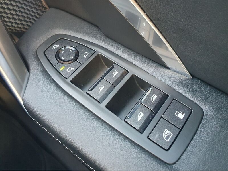 More views of BMW X1