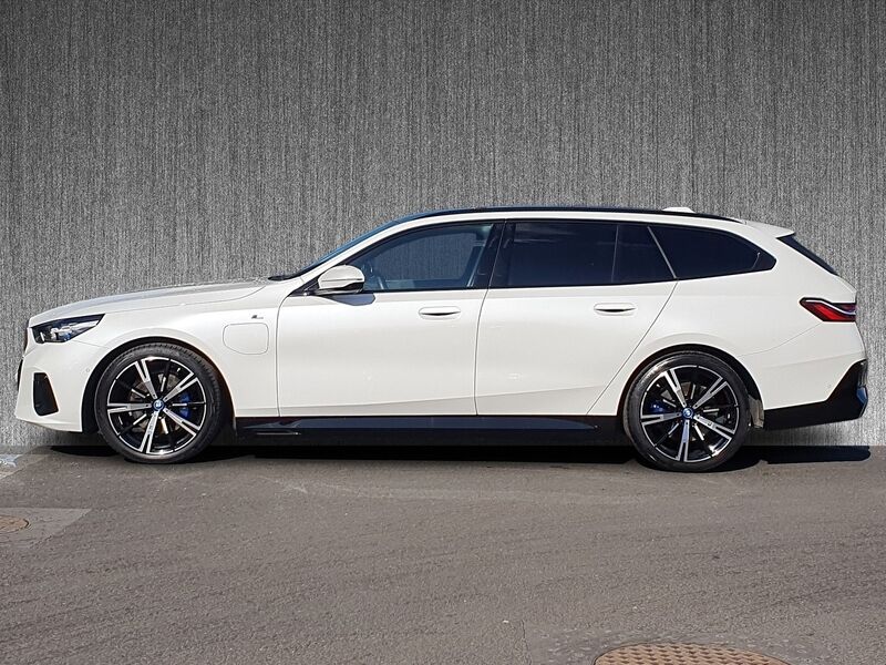 More views of BMW 5-Series