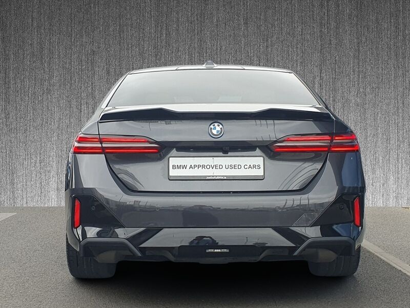 More views of BMW i5