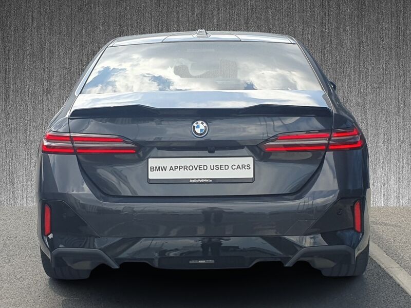 More views of BMW i5