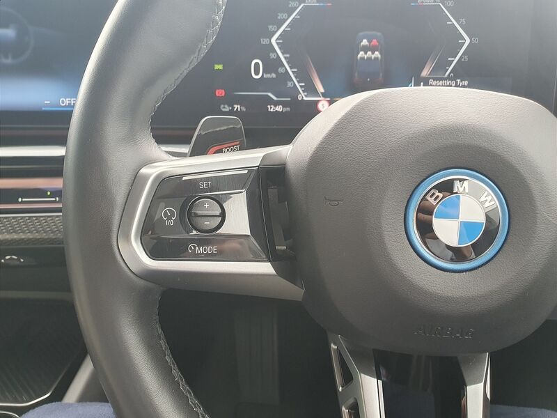 More views of BMW i5