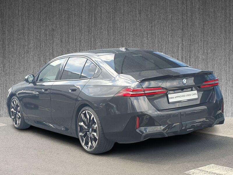 More views of BMW i5