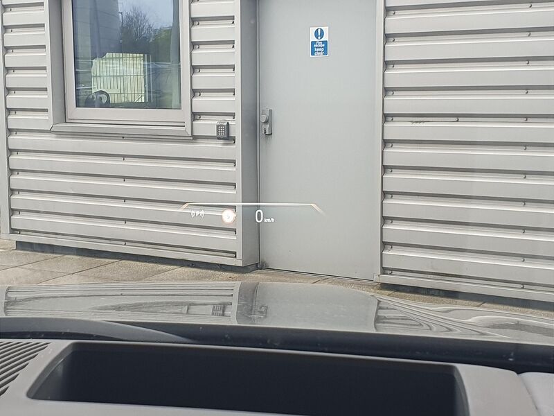 More views of BMW i5