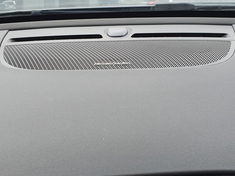 More views of Volvo C40