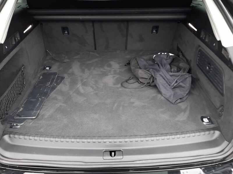 More views of Audi A6