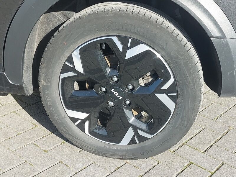 More views of Kia e-Niro