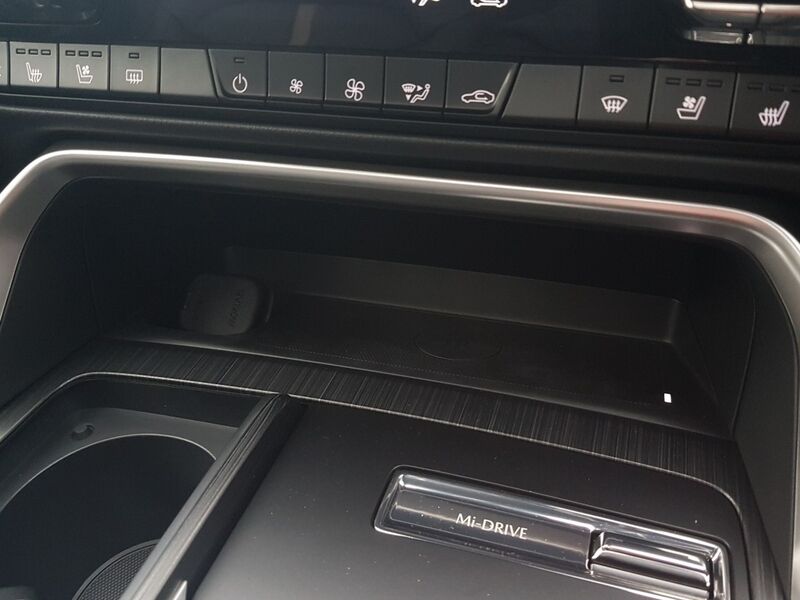 More views of Mazda CX-60