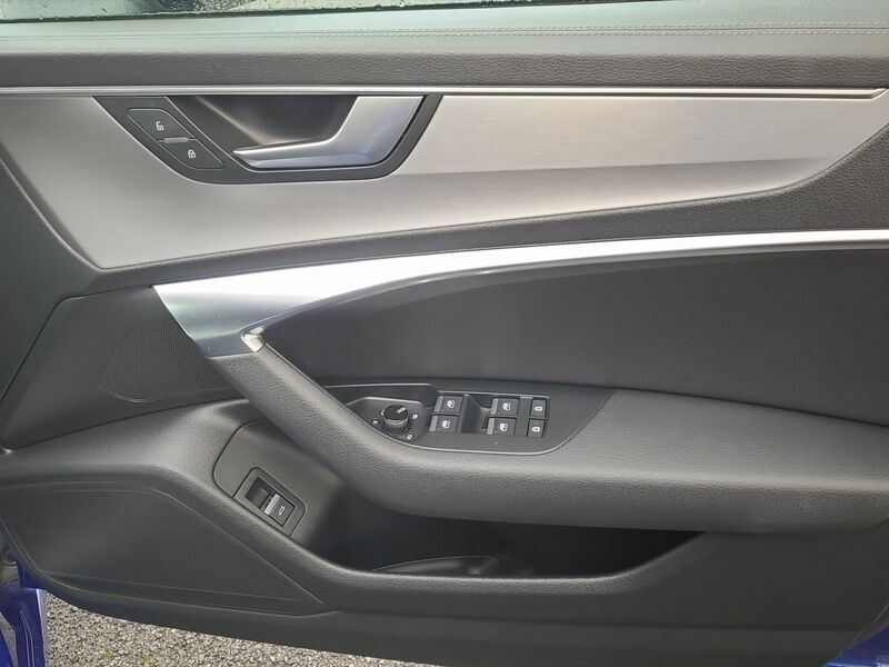 More views of Audi A6