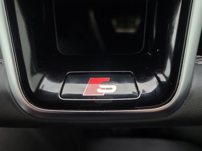 More views of Audi A6