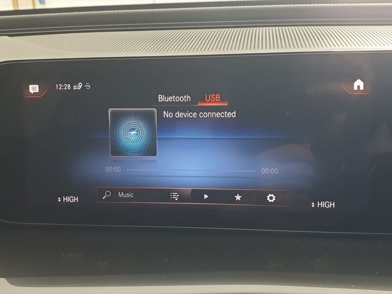 More views of Mercedes-Benz EQC