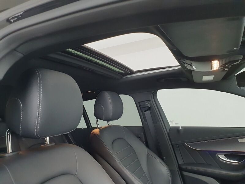 More views of Mercedes-Benz EQC