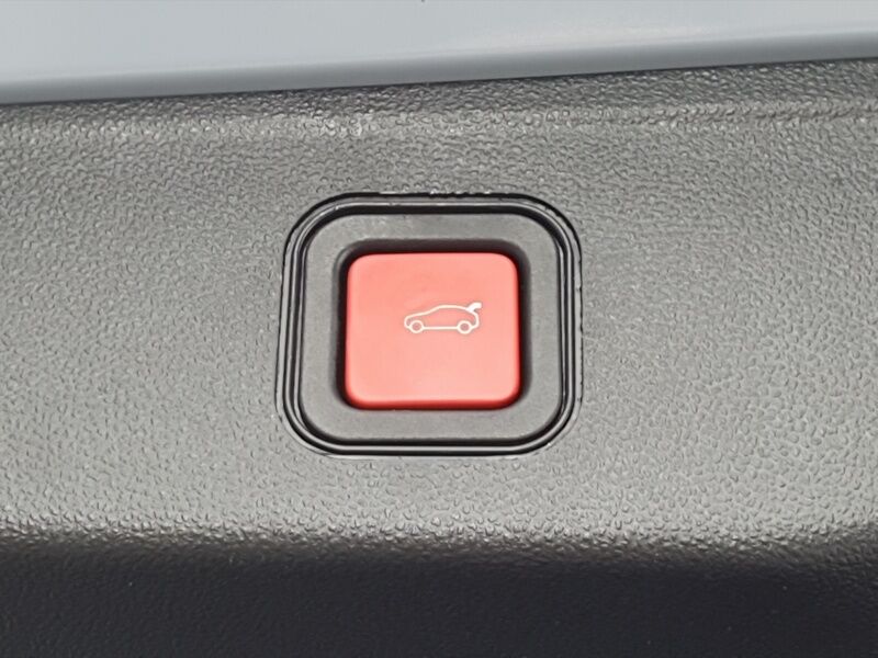 More views of Jeep Avenger